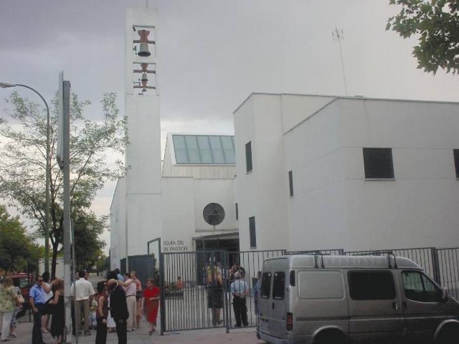 El cardenal Osoro visita la parroquia Buen Pastor en su fiesta patronal