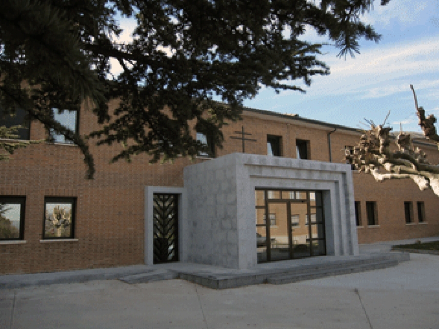 Monse&ntilde;or Mart&iacute;nez Camino preside el rito de admisi&oacute;n a &oacute;rdenes en el Seminario Redemptoris Mater