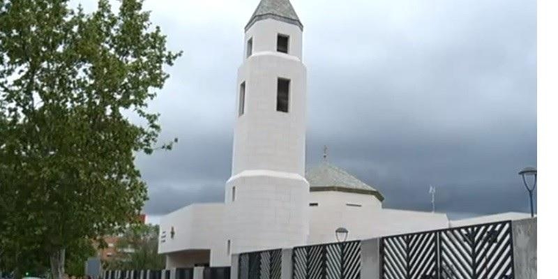 San Hilario de Poitiers emite la Misa diaria a través de Facebook