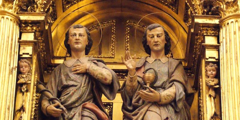 La colegiata honra a los protectores de la sanidad, santos Cosme y Dami&aacute;n, con una Misa solemne en su festividad