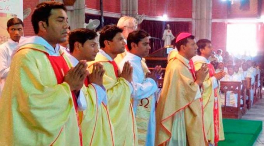 Aumentan ordenaciones sacerdotales en arquidi&oacute;cesis donde cristianos son perseguidos