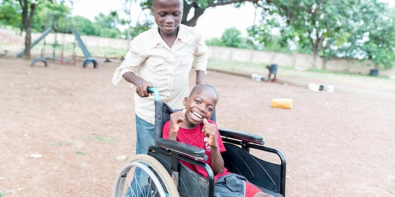 Jos&eacute; M&ordf; Calder&oacute;n: &laquo;La Iglesia ejerce el papel de madre de muchos ni&ntilde;os en el mundo&raquo;
