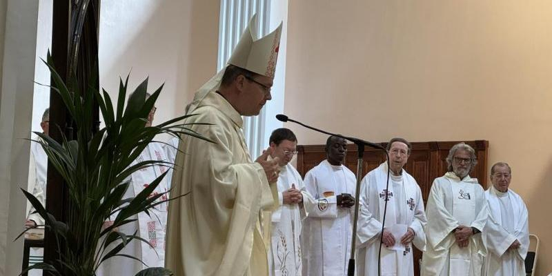 Monse&ntilde;or Jes&uacute;s Vidal, en el D&iacute;a Internacional de los Trabajadores, pide que &ldquo;las personas sean justamente remuneradas, para que puedan tener un trabajo digno y gozar de la belleza del descanso&rdquo;