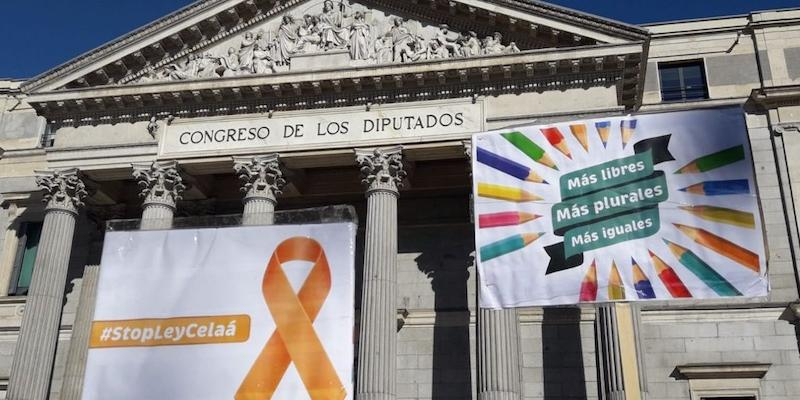 M&aacute;s Plurales denuncia que la Ley Cela&aacute; se est&aacute; negociando a espaldas de la comunidad educativa, sin di&aacute;logo ni consenso