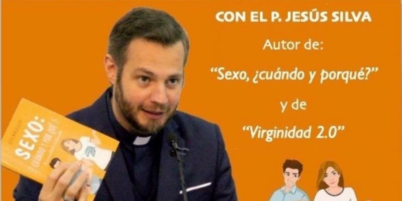 Jes&uacute;s Silva dirige una autoescuela para novios en San Sebasti&aacute;n de los Reyes