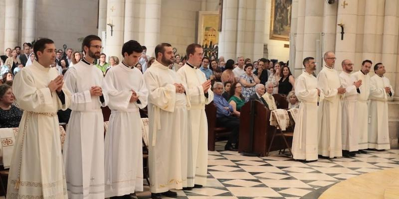 Carlos Osoro: &laquo;Entreg&aacute;is vuestra vida para servir y no ser servidos&raquo;