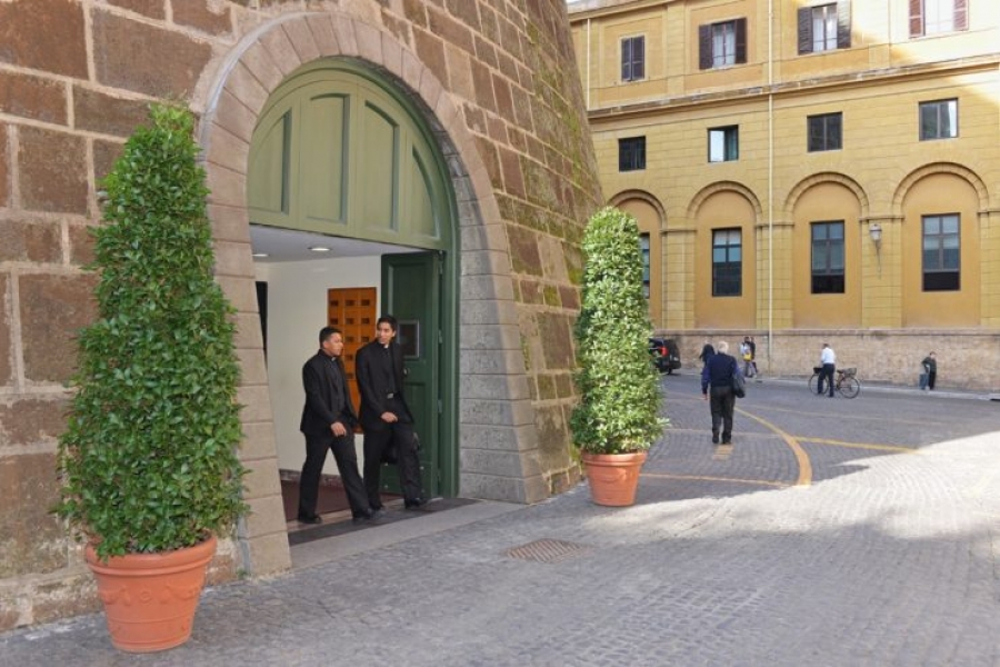 El Instituto para las Obras de Religión denuncia daños a la organización