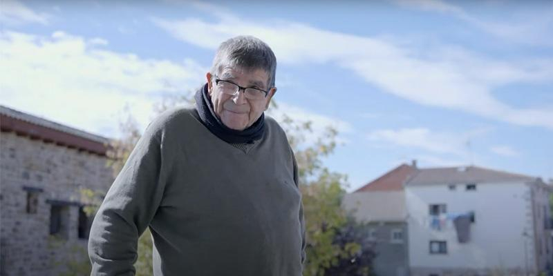 El «padre Gaby», el cura rural premio Alter Christus que fue a los pueblos «a morir con las botas puestas»