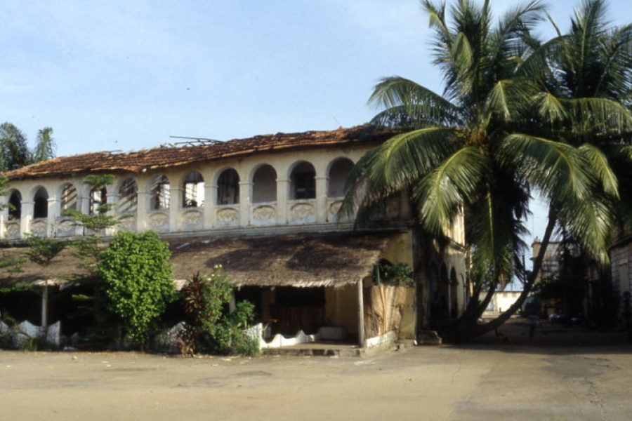El Santo Padre condena la violencia y el odio tras el atentado de Costa de Marfil