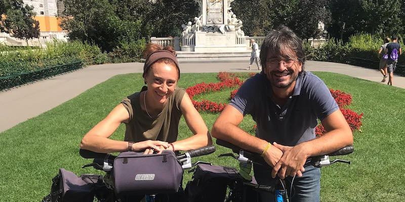M&aacute;s de 800 kil&oacute;metros en bici y un sue&ntilde;o: conocer y visibilizar la realidad social de Camboya