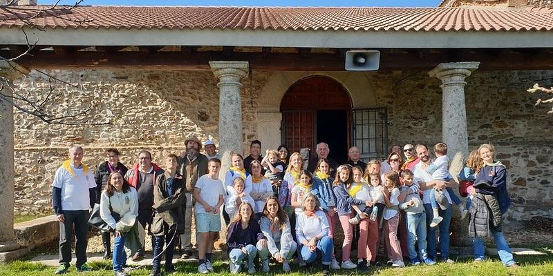Miembros de Familia Misionera colaboran durante la Semana Santa en Braojos, Piñuécar y La Serna