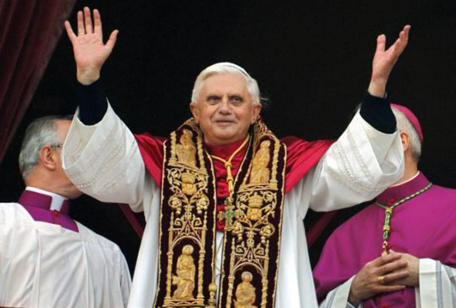 Un d&iacute;a como hoy Benedicto XVI fue elegido Papa