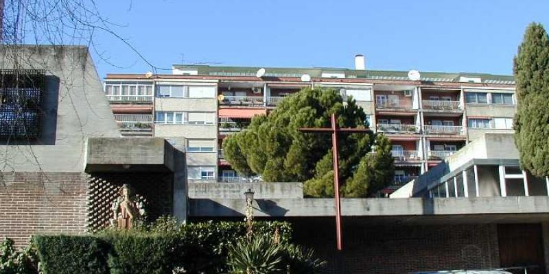 Nuestra Se&ntilde;ora Reina del Cielo celebra el 50 aniversario de la consagraci&oacute;n del templo con misas solemnes