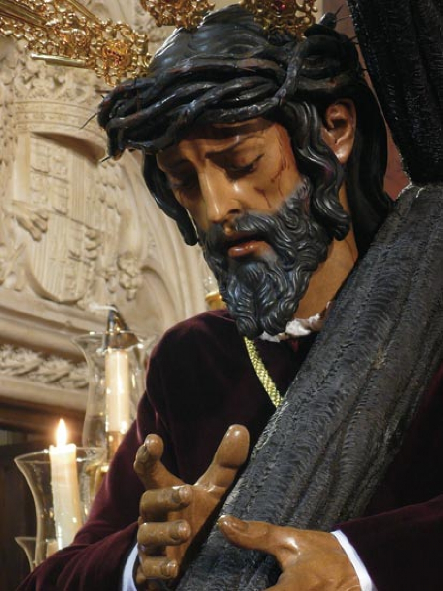 Nuestro Padre Jes&uacute;s de la Salud procesiona por las calles de Madrid