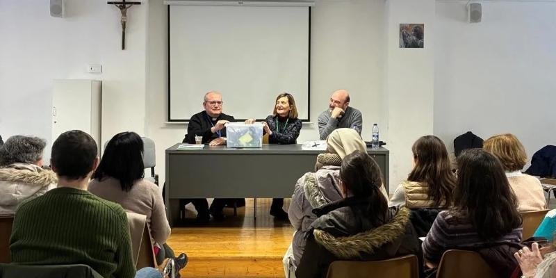 La Vicar&iacute;a II re&uacute;ne en la Parroquia Sagrada Familia a m&aacute;s de 120 catequistas en una jornada de oraci&oacute;n, formaci&oacute;n y misi&oacute;n