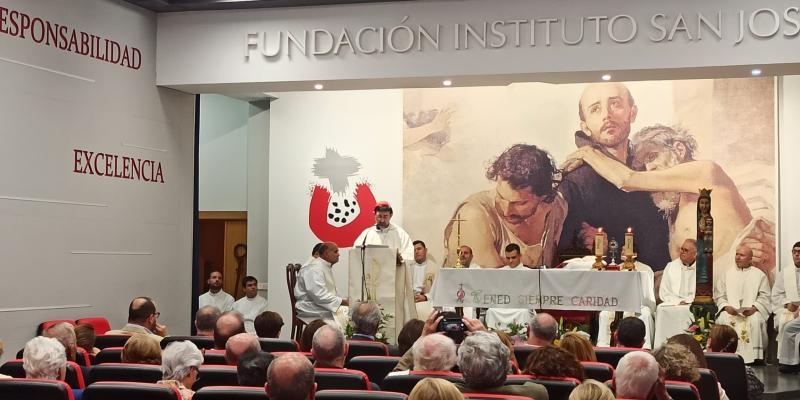El cardenal Jos&eacute; Cobo preside una misa en la Fundaci&oacute;n Instituto San Jos&eacute;, en la festividad de san Juan de Dios