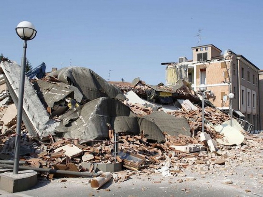 Ecuador: &laquo;La tierra se sigue moviendo pero la esperanza se abre camino&raquo;