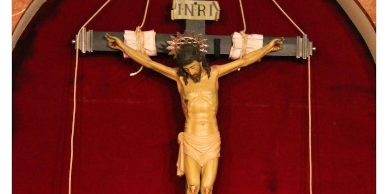 Este viernes tendrá lugar en San Miguel Arcángel de Fuencarral la bajada extraordinaria del Cristo de la Vera-Cruz