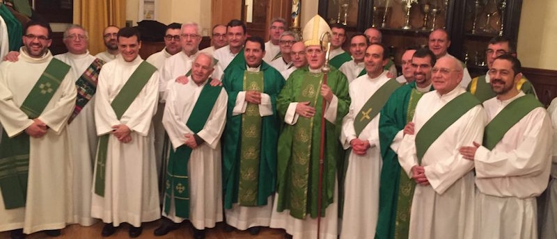 El cardenal Osoro mantiene un encuentro con la fraternidad diaconal en el Seminario Conciliar