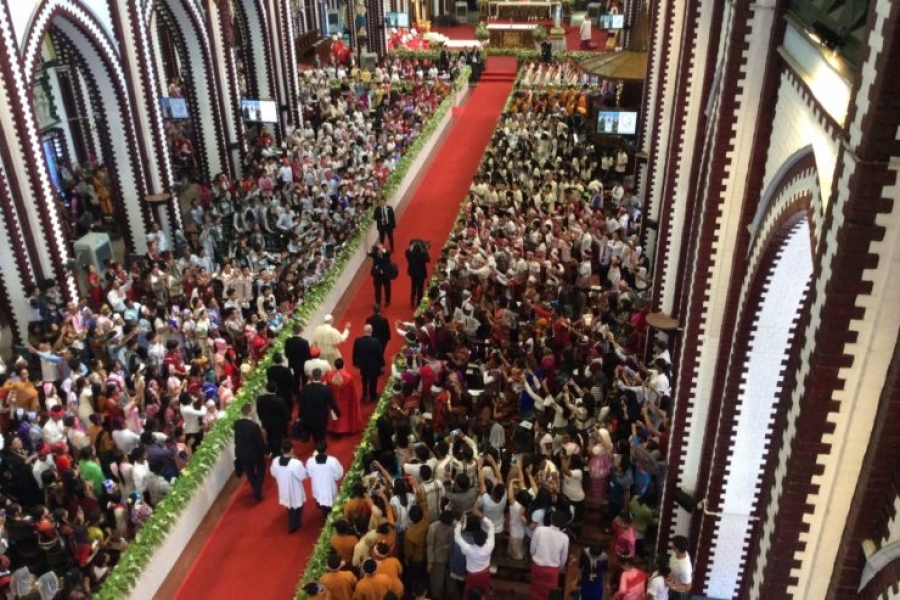 En Myanmar el Papa Francisco desafía a jóvenes con estas 3 preguntas