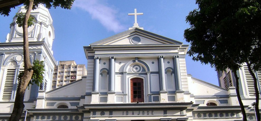 Atacan iglesia en Filipinas durante Misa de Navidad