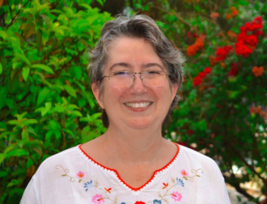 Poesía Mística: Carmen González Huguet gana el 37 Premio Fernando Rielo