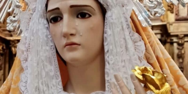 Monseñor Martínez Camino bendice en San Sebastián Mártir de Cercedilla la imagen de la Virgen de la Soledad restaurada