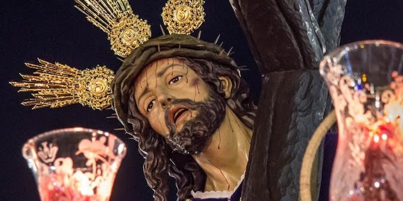 La Hermandad Sacramental Tres Ca&iacute;das presenta en San Andr&eacute;s Ap&oacute;stol el cartel de su estaci&oacute;n de penitencia 2022