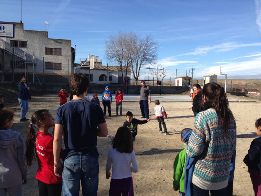 C&aacute;ritas ofrece un verano solidario para j&oacute;venes universitarios
