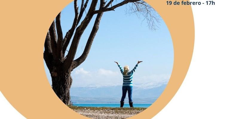 La hermana Susana L&oacute;pez dirige en el Centro Juvenil Santa Mar&iacute;a de la Cabeza el retiro de febrero para j&oacute;venes