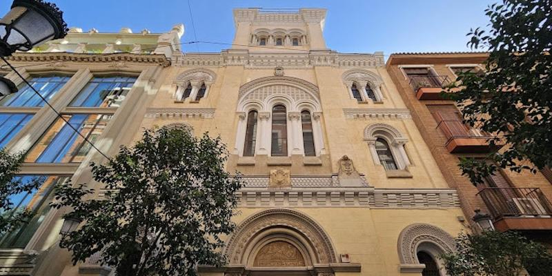 Monse&ntilde;or Jes&uacute;s Vidal celebra una Eucarist&iacute;a en la iglesia de San Ignacio de los Vascos