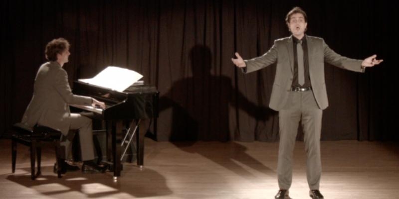 El D&uacute;o Hermanos Ferrando interpreta 'Descubriendo al tenor' en el teatro Fern&aacute;ndez Baldor