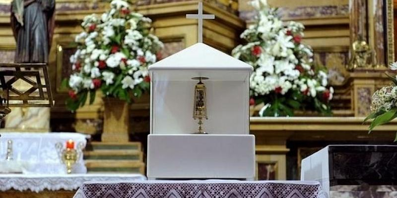 La iglesia del real monasterio de la Encarnaci&oacute;n celebra la fiesta de san Pantale&oacute;n