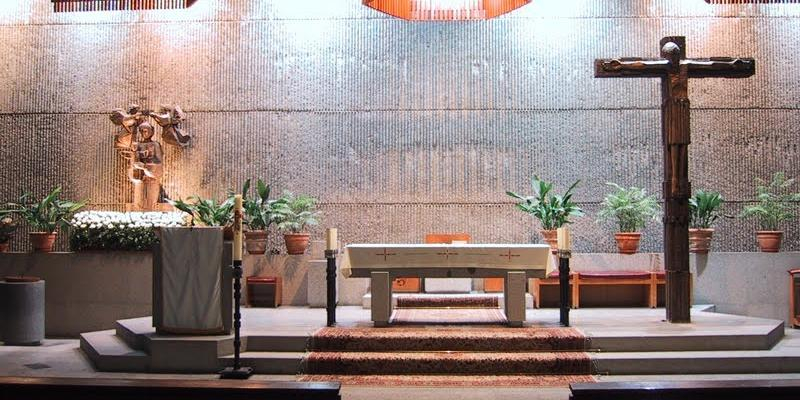 &Aacute;ngel L&oacute;pez Blanco preside una Eucarist&iacute;a con sacramento de la Confirmaci&oacute;n en Nuestra Se&ntilde;ora Reina del Cielo