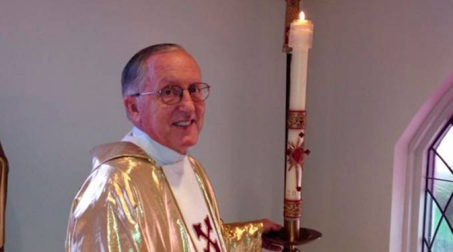 Asesinan a anciano sacerdote en Estados Unidos