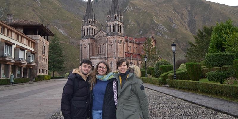 Carolina se confirmar&aacute; junto a otros 120 j&oacute;venes de la Pastoral Universitaria: &laquo;He hecho m&iacute;a mi fe, creo en esto y voy a volver a empezar&raquo;