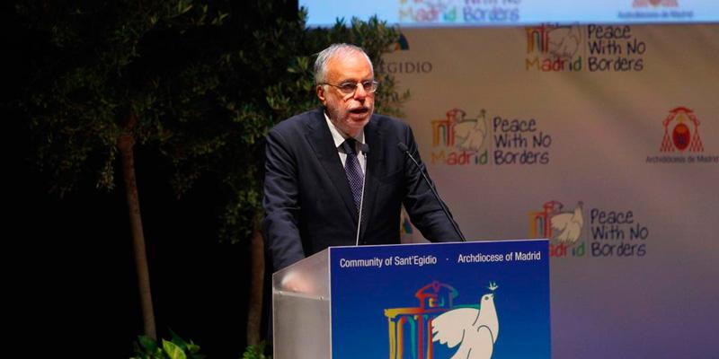 Andrea Riccardi presenta en Madrid su libro 'La Iglesia arde' acompa&ntilde;ado por el arzobispo