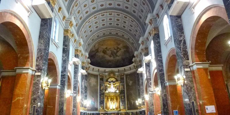 Jóvenes de Nuestra Señora de Covadonga reciben el sacramento de la Confirmación de manos de Javier Cuevas