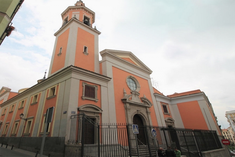 Las fiestas de san Lorenzo reúnen en Lavapiés a madrileños y nuevos vecinos