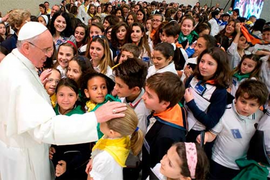El Papa recibe a los chicas y chicas de la Acci&oacute;n Cat&oacute;lica Italiana