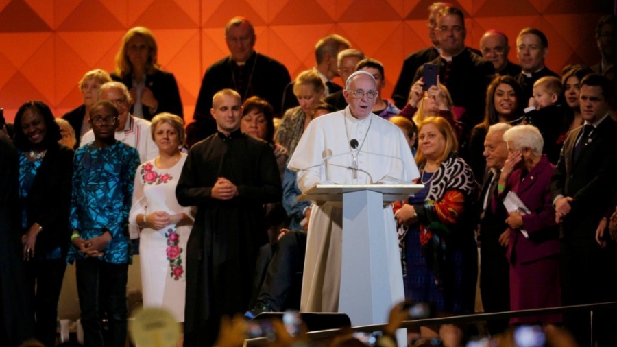 El Santo Padre afirma que esta tierra ha sido bendecida con grandes dones y oportunidades
