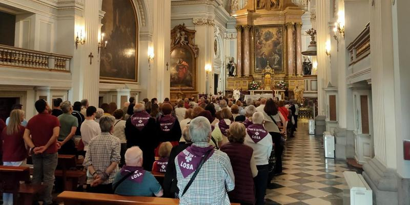 Cinco pueblos que llevan el nombre de San Pantaleón peregrinan hasta Madrid para venerar las reliquias del santo en el monasterio de la Encarnación