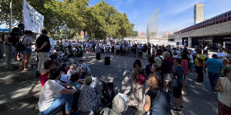 Vigilia de la Iglesia de Madrid para que &laquo;nadie tenga que dejar de ser persona para poder cruzar una frontera&raquo;