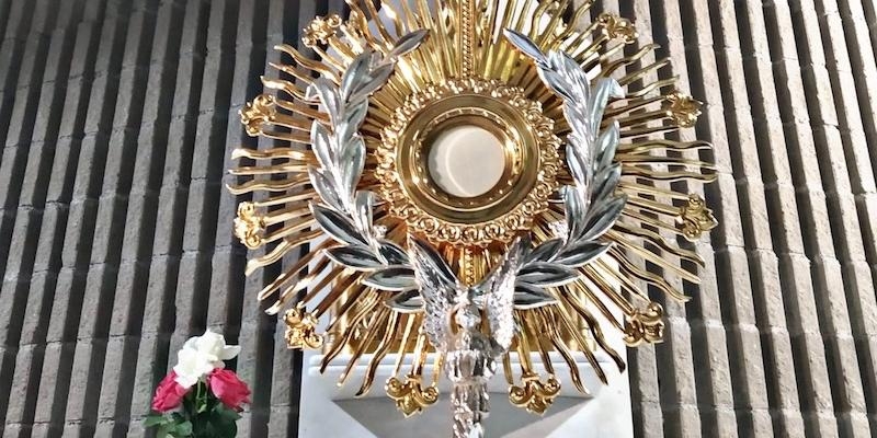 La archicofrad&iacute;a de Jes&uacute;s de Medinaceli retransmite por Facebook la Hora Santa los &uacute;ltimos jueves de mes