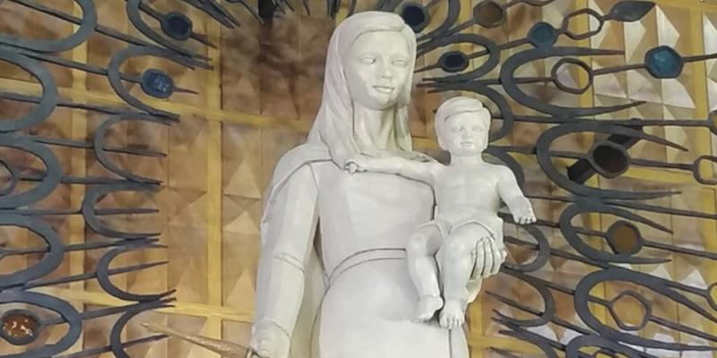 El santuario de Mar&iacute;a Auxiliadora acoge la profesi&oacute;n perpetua de seis religiosos salesianos