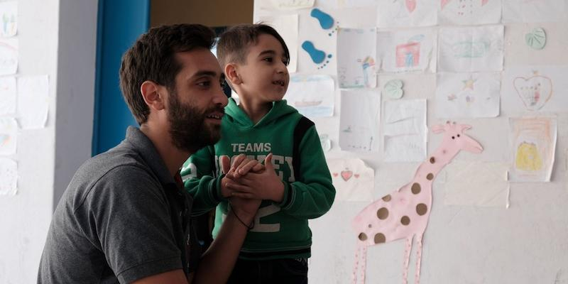 Mario Alcudia modera una tertulia de C&aacute;ritas Diocesana de Madrid para acercarse a la realidad de la pobreza