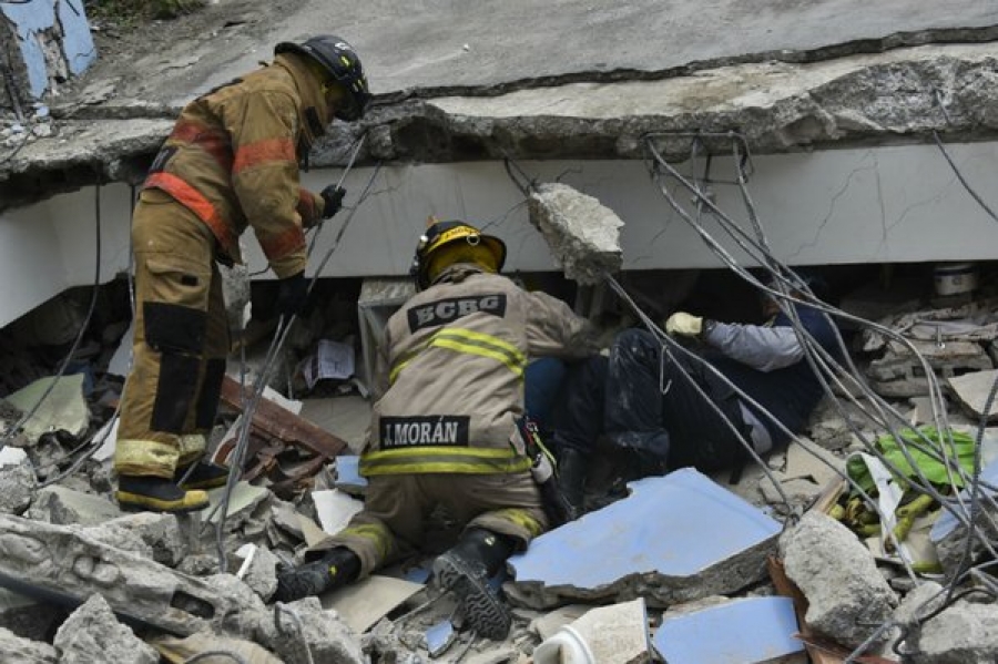 Obispos de Ecuador lanzan colecta a favor de damnificados por terremoto