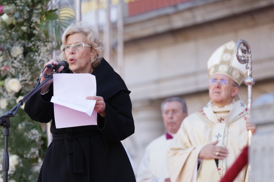 La alcaldesa de Madrid renueva el Voto de la Villa y pide «no huir de la experiencia de sufrimiento del otro»