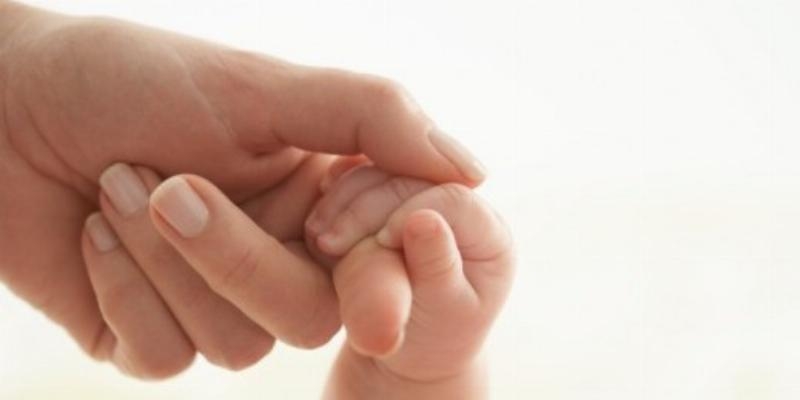 Evangelium Vitae celebra en San Mart&iacute;n de Tours su encuentro mensual de oraci&oacute;n por la vida