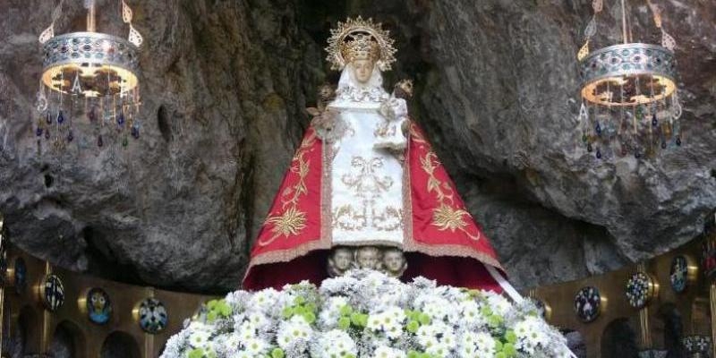 Santo Tom&aacute;s Moro organiza una peregrinaci&oacute;n con j&oacute;venes a Santo Toribio de Li&eacute;bana y Covadonga